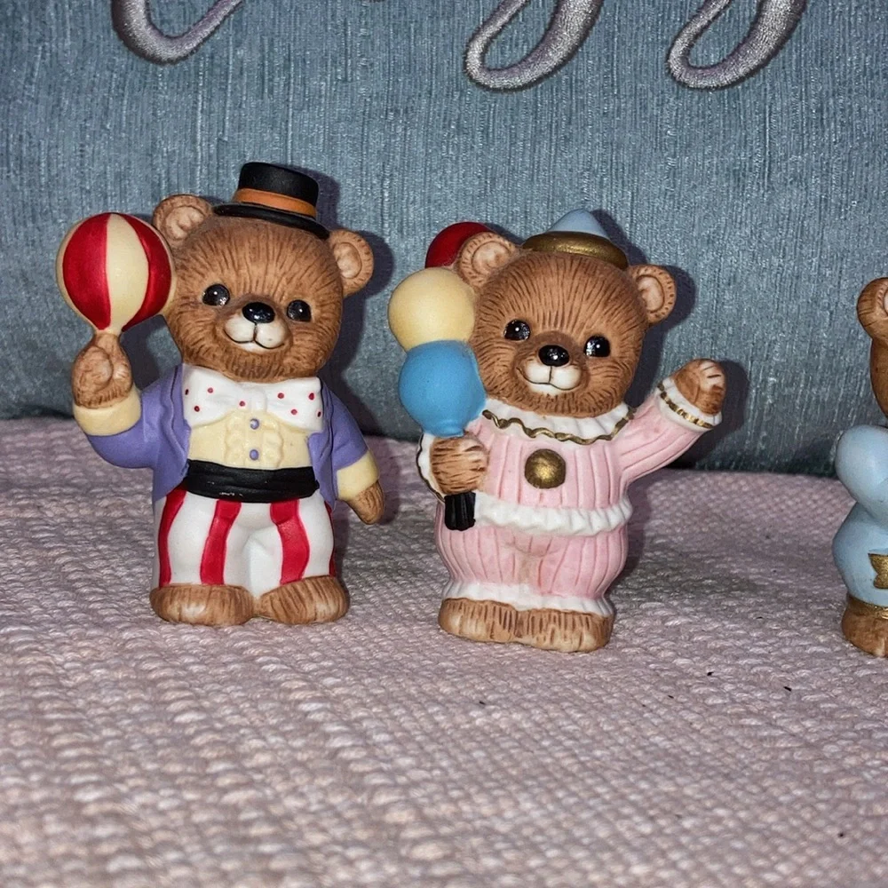 Vintage Homco ceramic bears set of 4